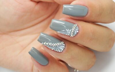 35 Gray Nail Ideas That Will Make You Ditch Your Usual Colors