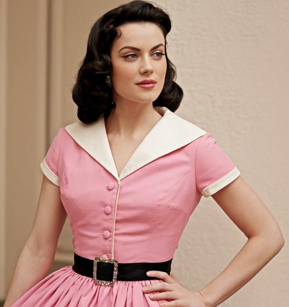 The Hollywood Glamour Gown
