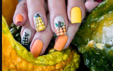 Pumpkin Spice short fall nails