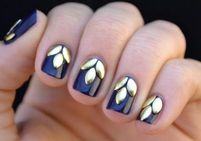 Studded Floral short fall nails