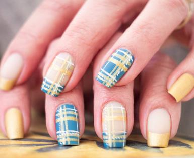 Plaid Pattern short fall nails