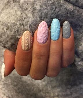 Sweater-Inspired Textured Nails