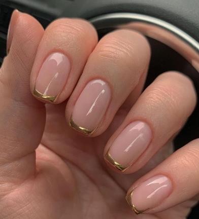 Neutral Chrome Nails