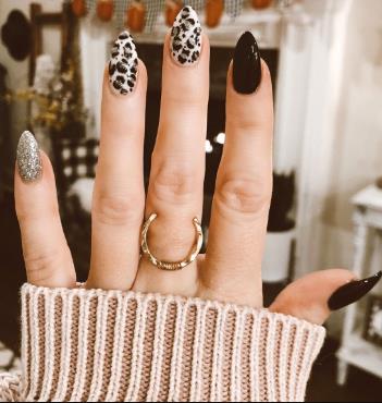 Leopard Print Nails
