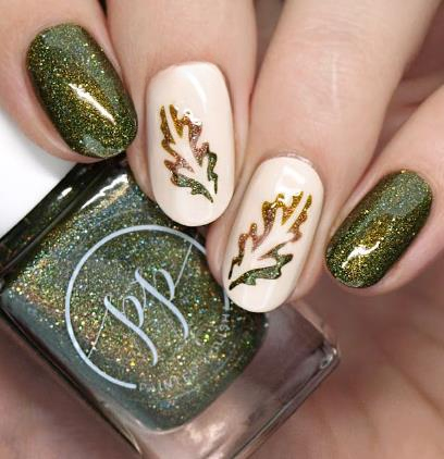 Leaf Accents Nails