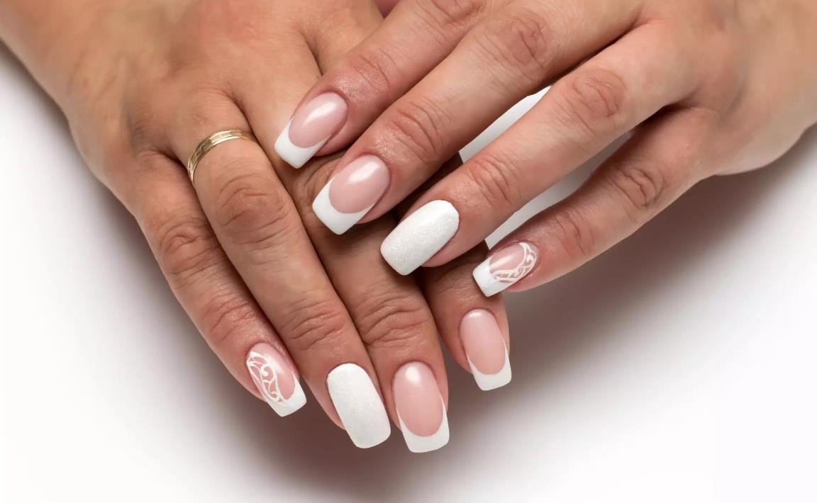 French Tip Nails