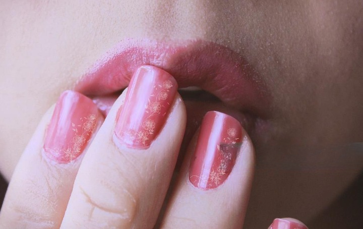 Pink Fall Nails