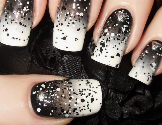 Night Celestial Scenes black and white nails