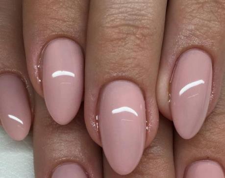 Nude pink fall nails