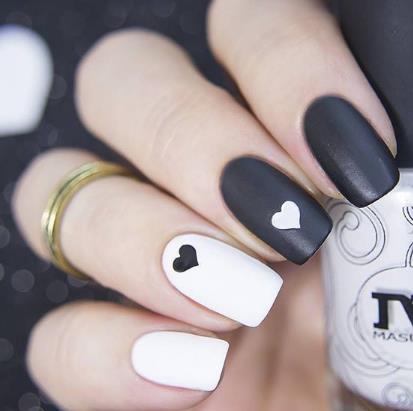 Minimalist Heart Motifs black and white nails