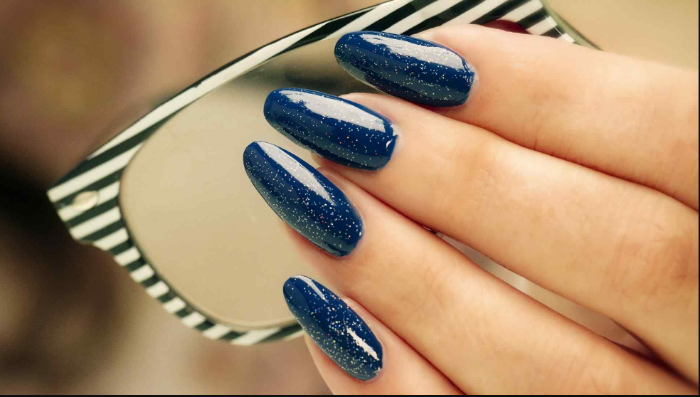25 Royal Blue Nail Ideas for a Bold and Chic Mani Upgrade