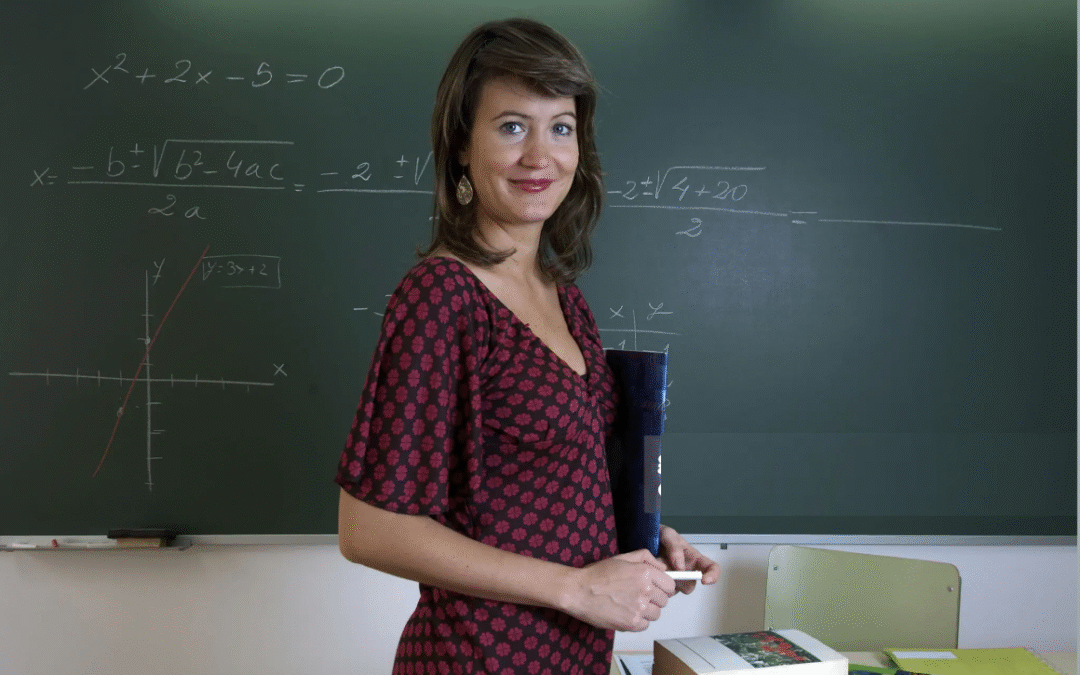 15 Best Teacher Dress to Impress Outfit Ideas for a Stylish and Confident You