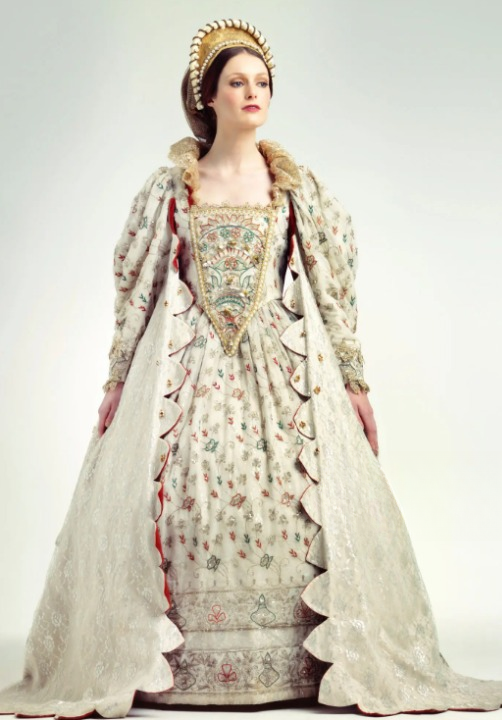 The Iconic Elizabeth I Court Gown tudor dress