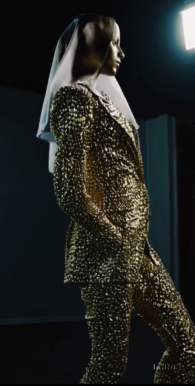 Beyoncé's Power Metallics Celebrity Event Dress to Impress Outfit Ideas