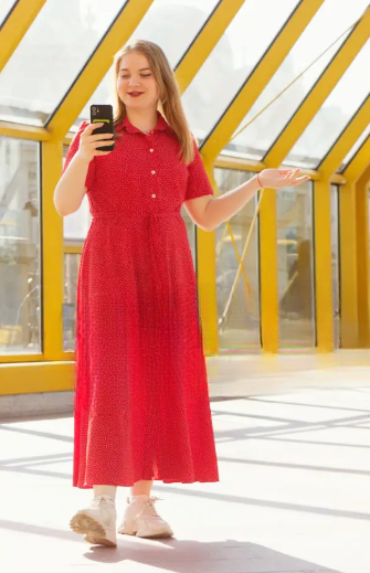The Show-Stopping Maxi Dress Character Dress