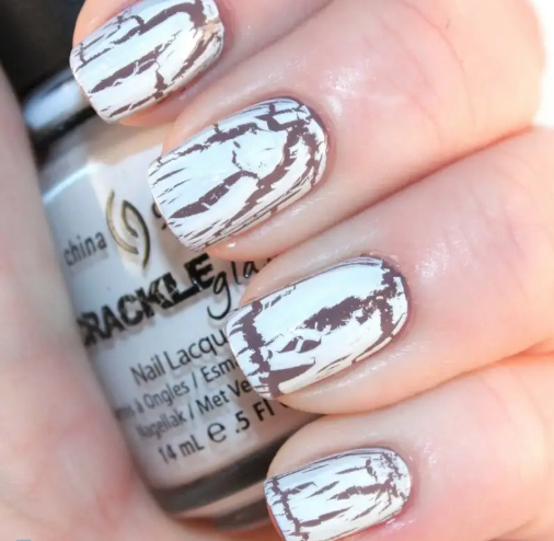 Crackle Glaze white fall nails