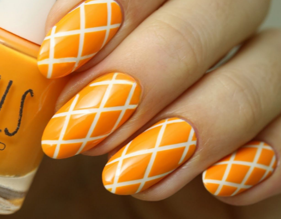 Geometric Orange Patterns orange summer nails