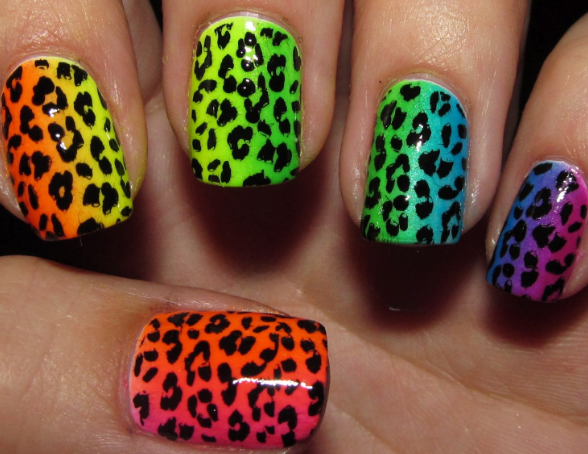 Leopard Print Ombré French with Gradient Spots