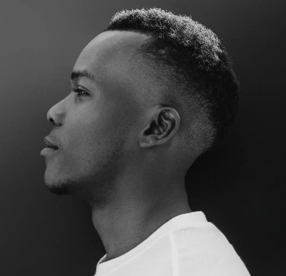  fade haircut black man Low Fade