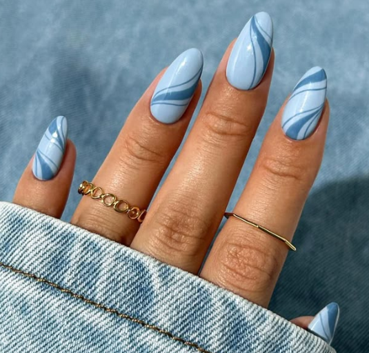 Swirly Pattern Details light blue nails