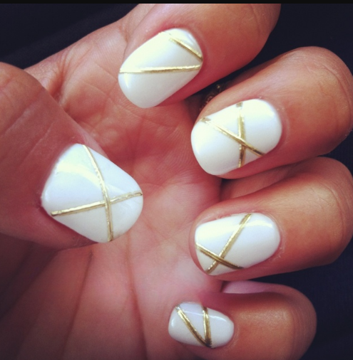 Minimalist Gold Striping on White White and Gold Nail