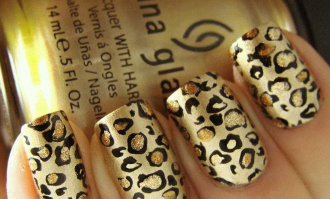 Warm Caramel with Gold Leopard Accents Leopard Print nail