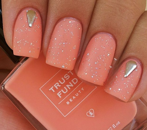 Soft Peach Warmth short nails