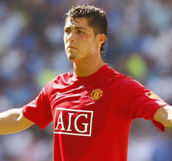 2003 – The Manchester United Buzz Cut That Started It All
Cristiano Ronaldo haircuts, haircuts of Ronaldo, Ronaldo hairstyle evolution