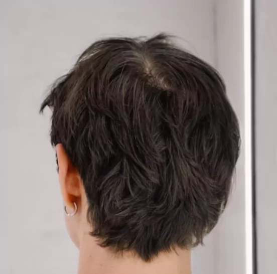 Loose Slick Back
modern men’s grooming, effortless hairstyles men