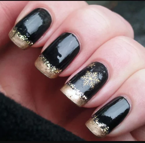 Holiday Gold Snowflakes PartyNails2025