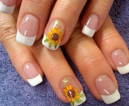 French Tip Renaissance Sunflower Nail