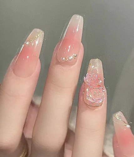 aura nails trend