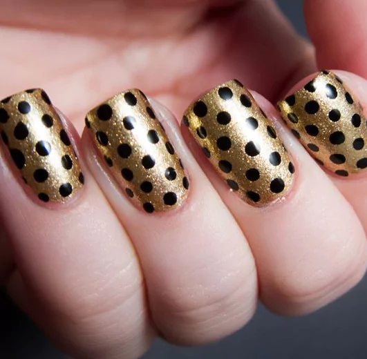 Minimalist Gold Dots BlackGoldManicure