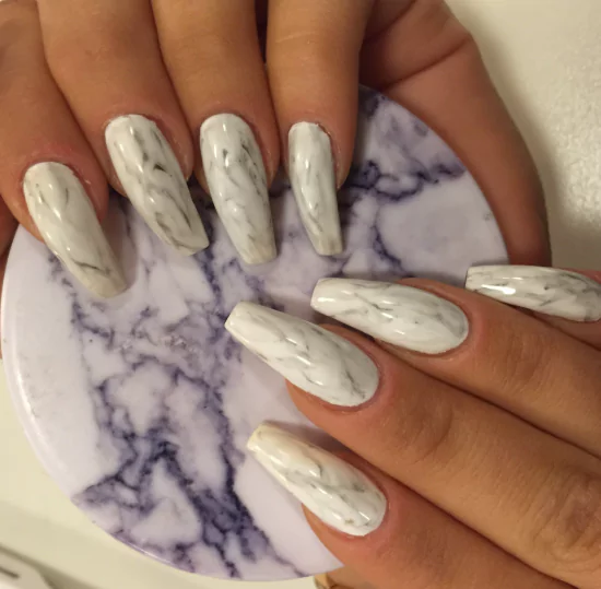 Marble Veining
minimalist white fall nails
