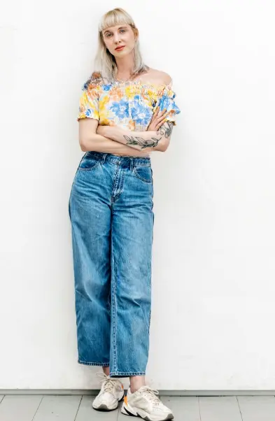 Floral Top + Dark Wash Jeans: Classic with a Twist CurvyWardrobeGoals Curvy spring outfit