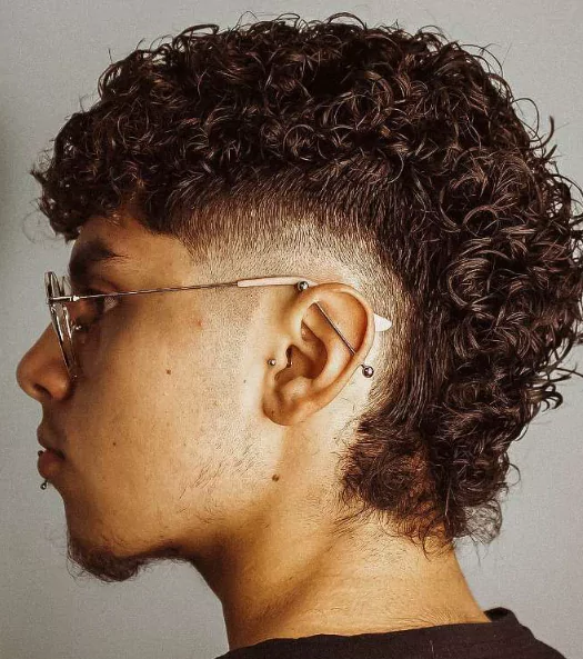 Blowout Taper Mullet
blowout hairstyle men straight hair"
"blowout hairstyle men short hair"