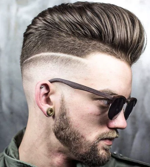 Blowout Taper Texture
Haircuts for Men with Straight Hair